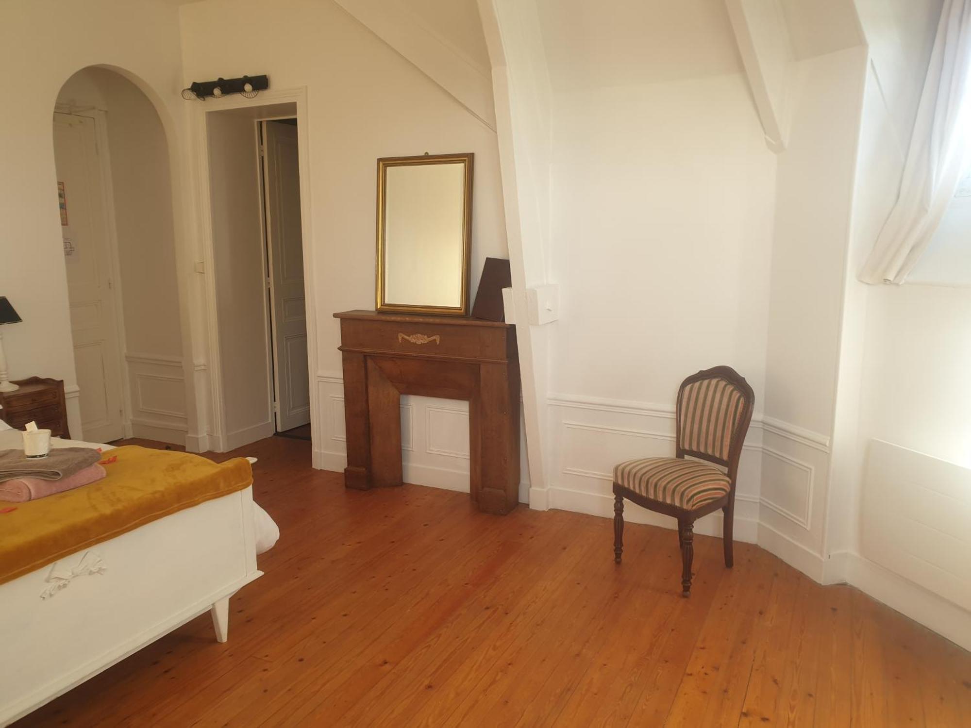 Chateau De Surville Surville  Δωμάτιο φωτογραφία